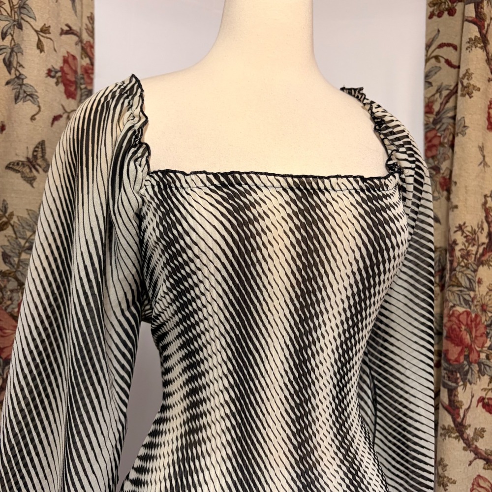 MKM Designs Black White Striped Pleated Tunic with Flowy Flared Angel Sleeve - Picture 2 of 11